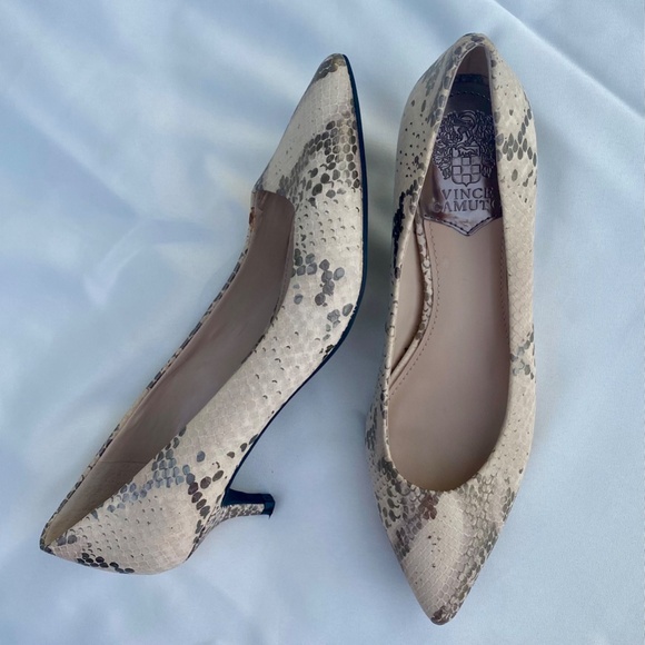 Vince Camuto Cream & Silver Snakeskin Kitten Heel Pumps - Picture 3 of 8
